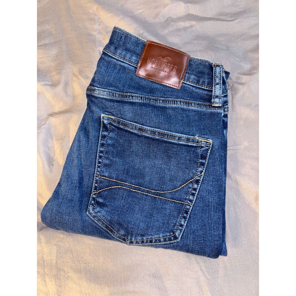 Hollister Jeans Mens Size 32 Blue Denim Stretch Distressed Flat Front Skinny Leg